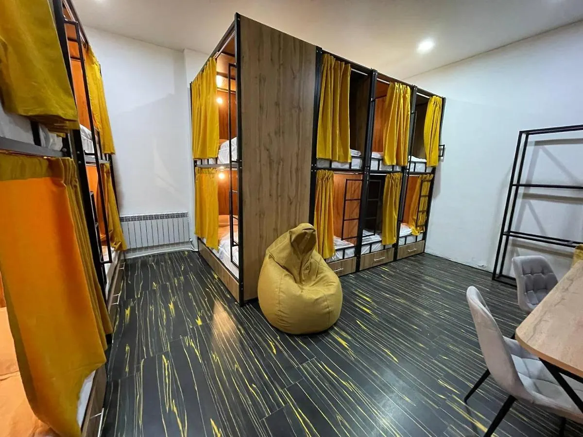Flats Hostel Αστάνα
